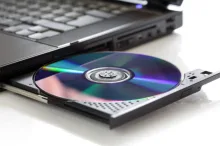 Как открыть дисковод на ноутбуке Acer