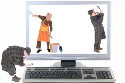 Чем протереть монитор компьютера в домашних условиях