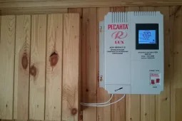 Какой выбрать стабилизатор для дачи 220 В: рейтинг из ТОП-20 лучших стабилизаторов