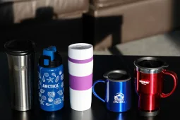 Рейтинг лучших кружек с подогревом от USB: выбираем термокружку с подогревом от USB
