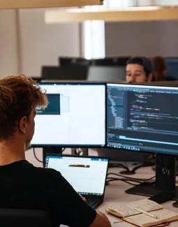 ТОП-17 курсов по обучению Frontend разработке: рейтинг лучших онлайн-школ
