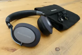Bowers & Wilkins PX