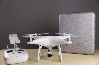 DJI Phantom 4