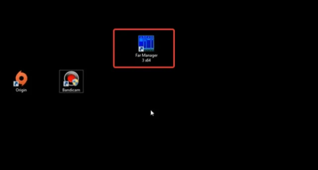 Щелкаем дважды на ярлык программы FAR Manager