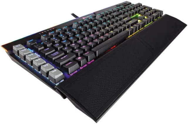 Corsair K95 RGB PLATINUM Rapidfire