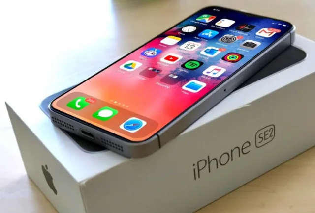 Смартфон iPhone SE 2 от производителя Apple