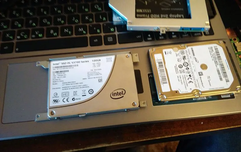 Устанавливаем новый твердотельный накопитель SSD