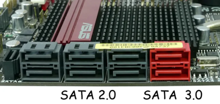 Подключаем, с помощью переходников, SSD-накопитель к нужным компонентам компьютера
