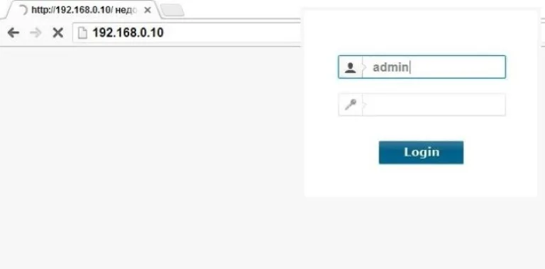 Вводим логин «admin», пароль не заполняем, нажимаем «Login» («Вход»)