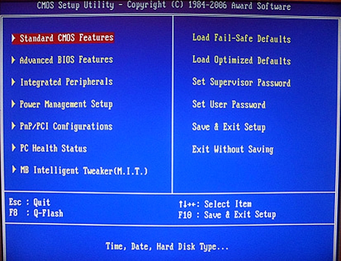 Переходим в «Advanced BIOS Features»
