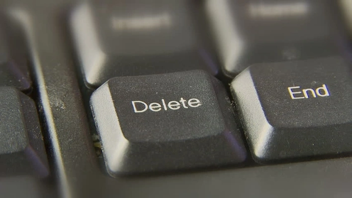 Нажимаем кнопку «Delete»