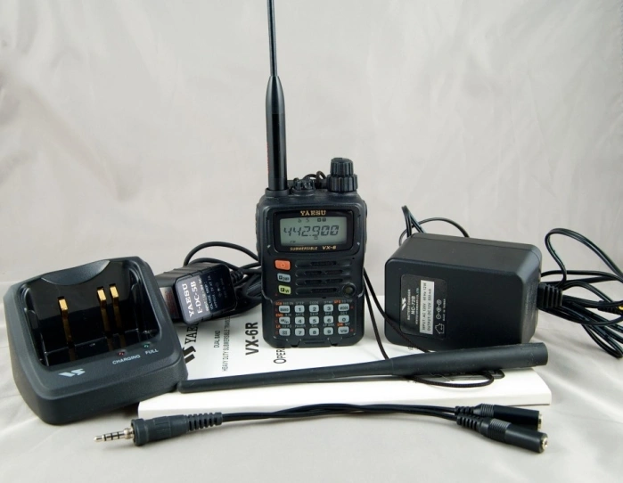 Yaesu VX-6R