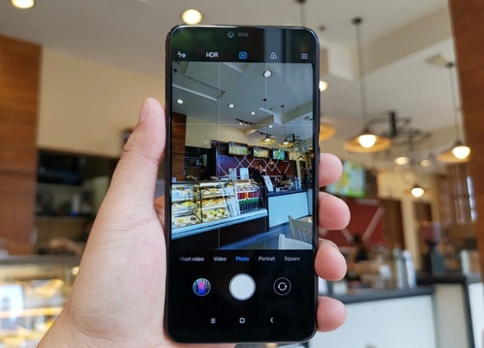 Второй объектив в смартфоне Xiaomi Mi 8 lite - портретный